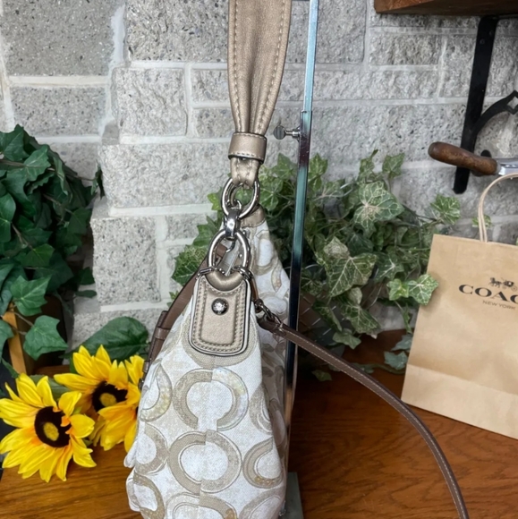 COACH Op Art Hobo - Picture 5 of 15